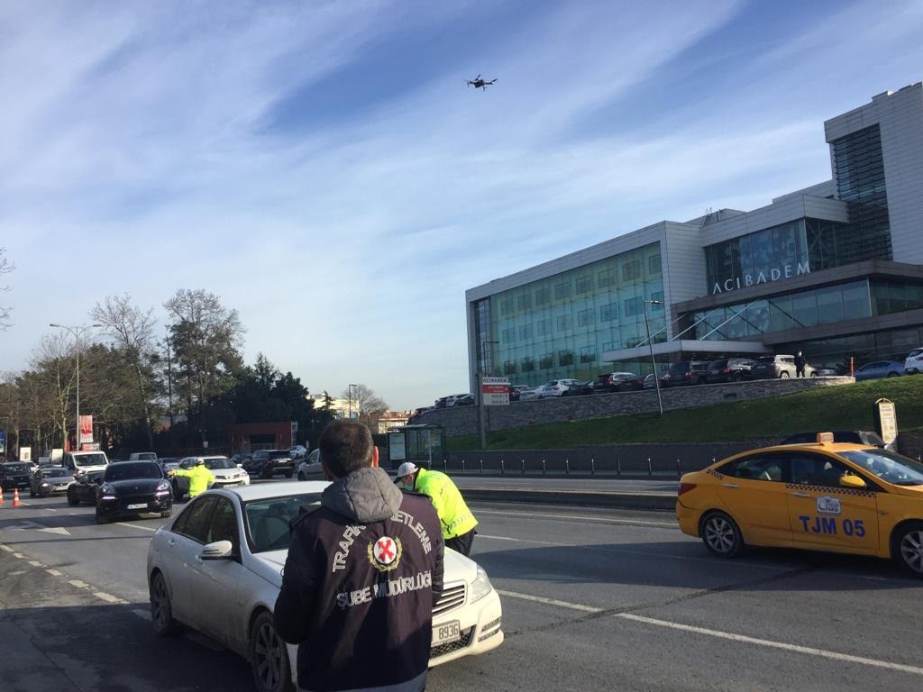 Cezalar havadan yağdı: Trafikte drone ile denetim #istanbul