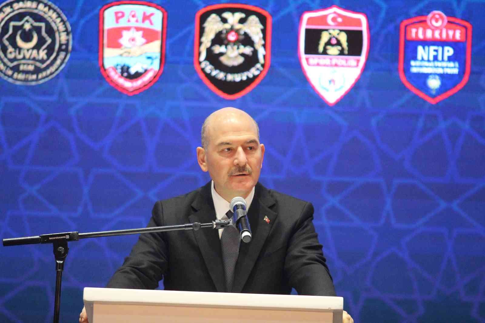 Bakan Soylu, Katar’daki Dünya Kupası’nda görev alacak Türk polisiyle ilgili detayları açıkladı #antalya