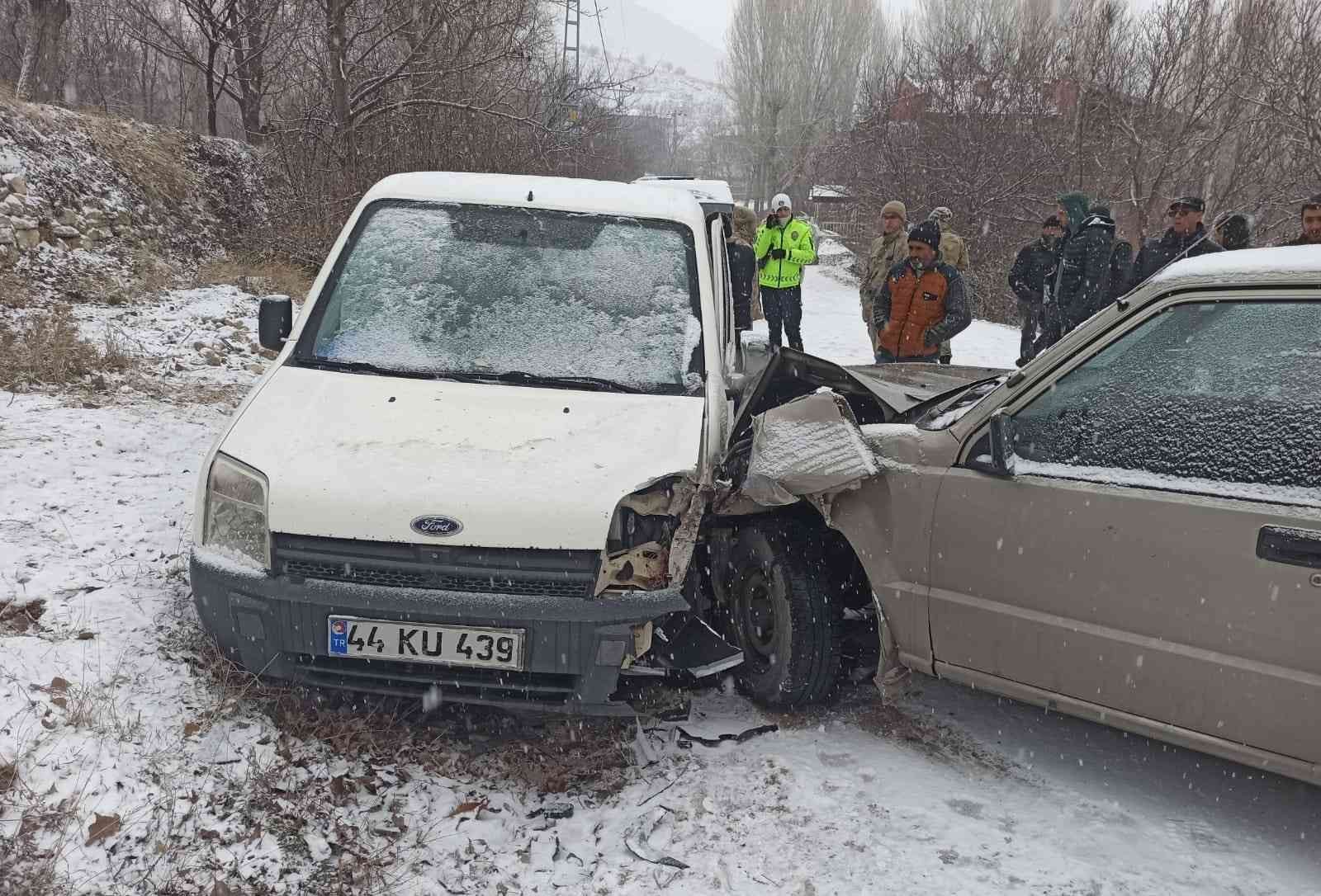 Malatya’da kar beraberinde kazaları getirdi #malatya