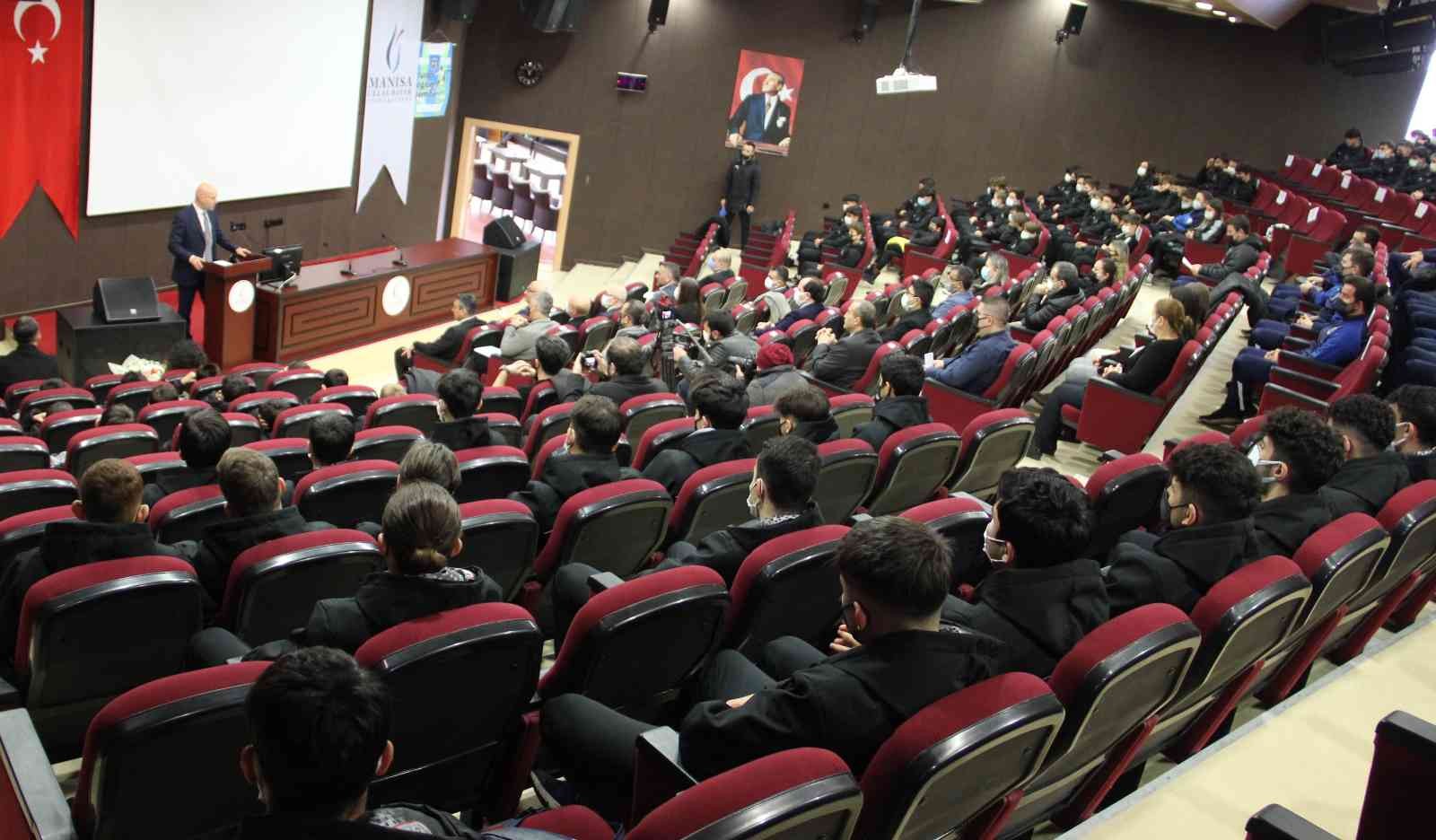 Üniversite ile Manisa FK’dan anlamlı iş birliği #manisa