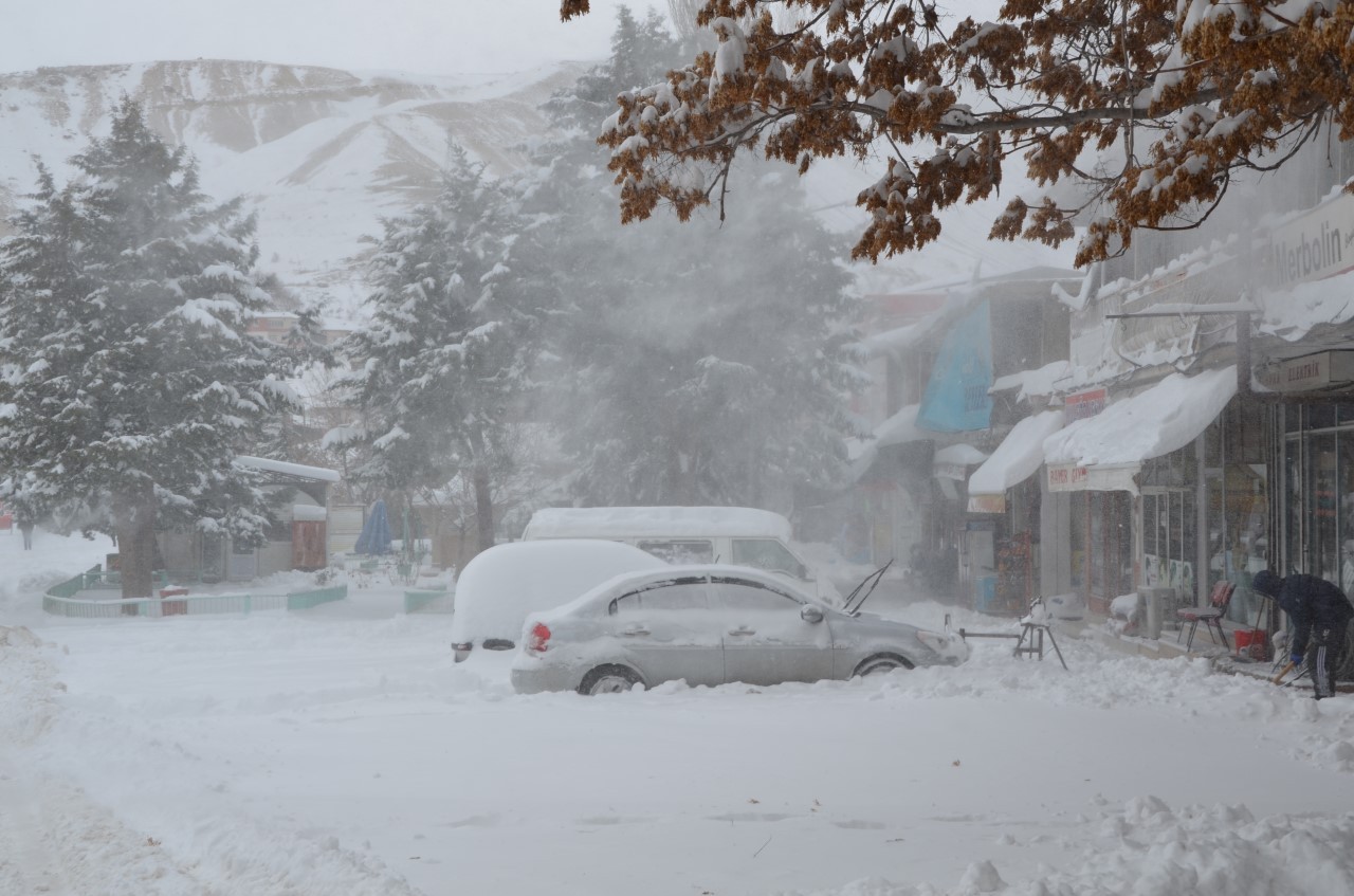 Darende’de de kar hayatı olumsuz etkiliyor #malatya