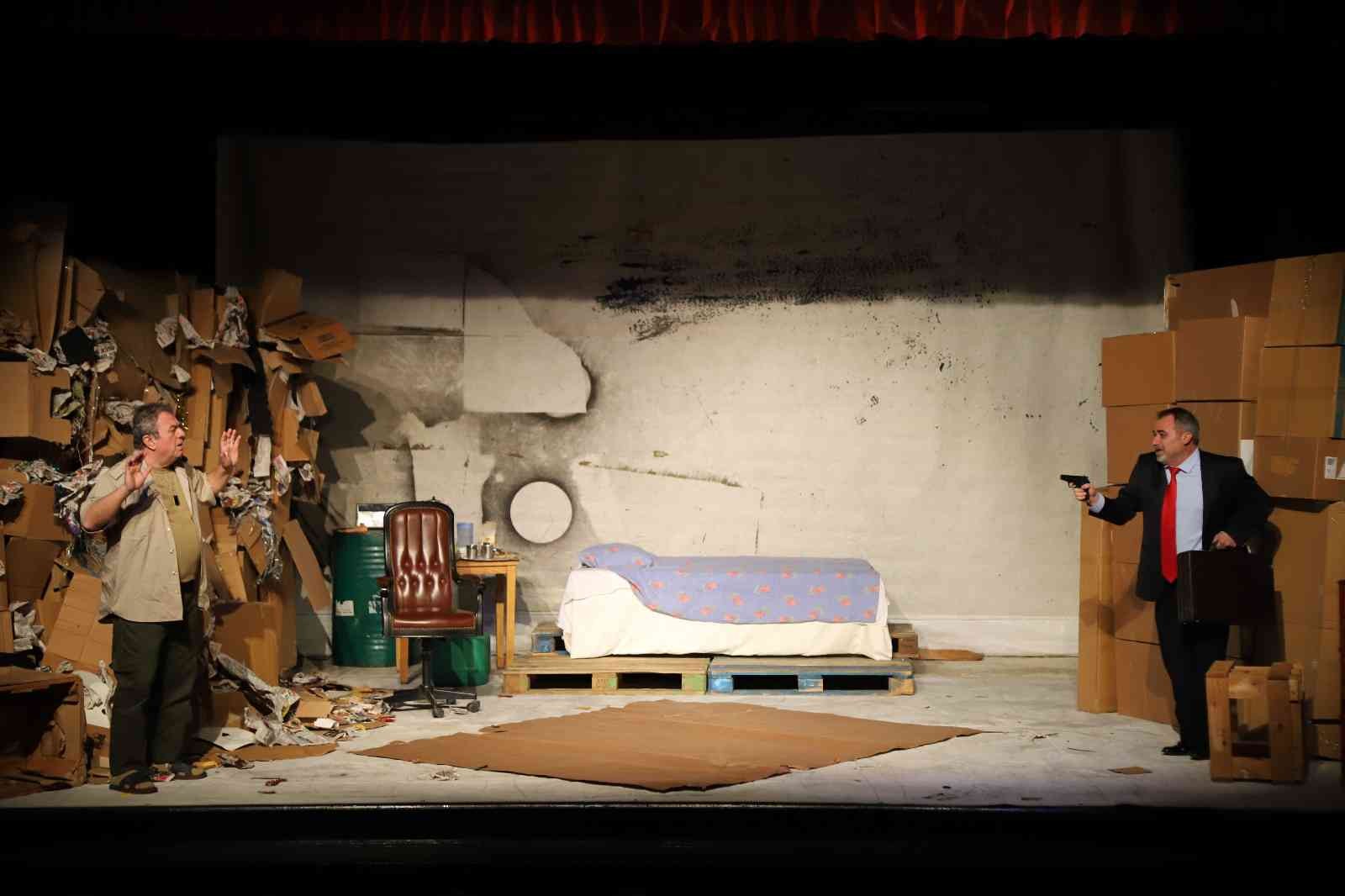 ‘Gece Boyunca’ adlı tiyatro oyunu Kartal’da sahnelendi #istanbul