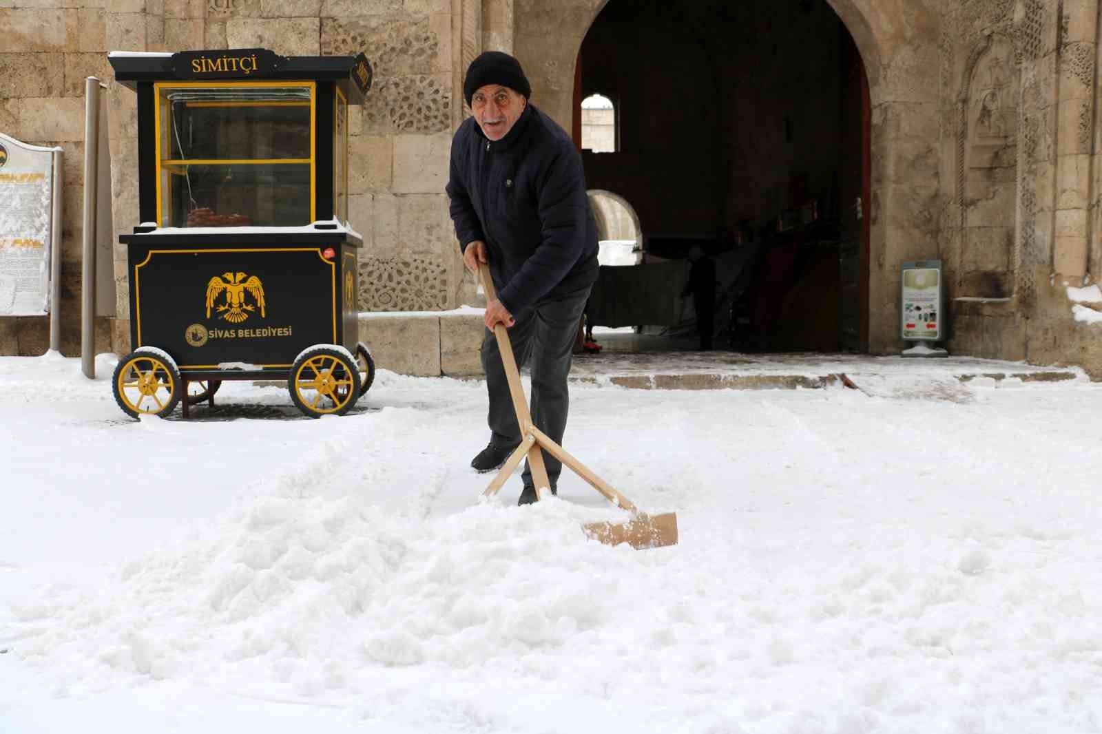 Sivas kar altında kaldı #sivas