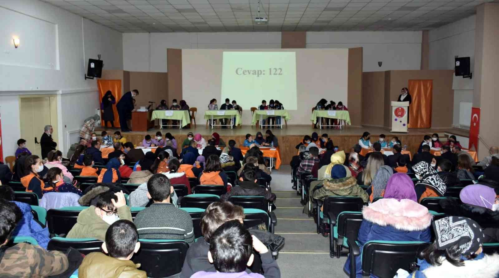 Erzincan’da İmam Hatip Ortaokulları arasında bilgi yarışması düzenlendi #erzincan