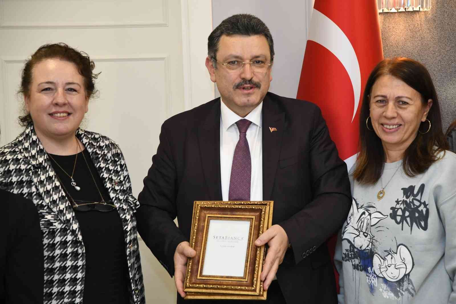 Trabzon’a Alzheimer hastaları için terapi merkezi kuracak