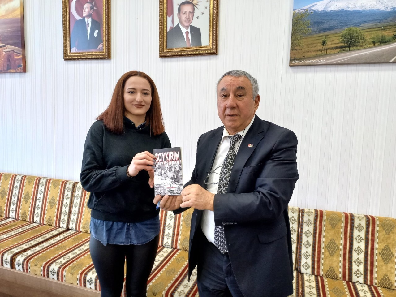 Ünsal, Iğdır Üniversitesi’nde okuyan Azerbaycanlı öğrencilerin sorunlarını dinledi #igdir