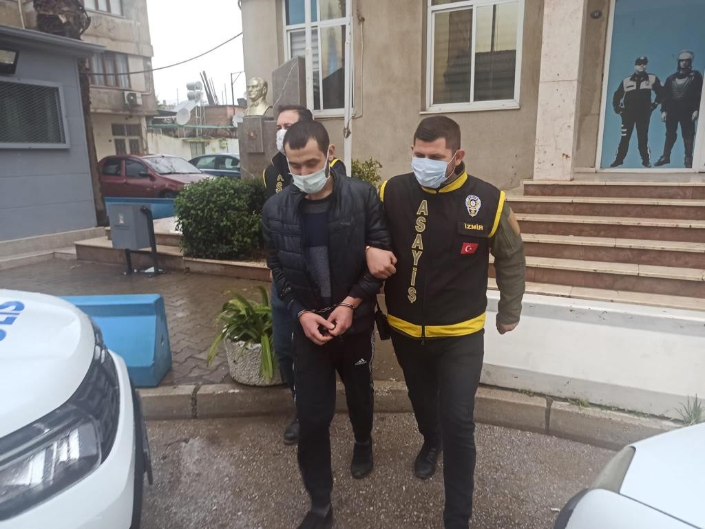 18 yıl hapis cezası ile aranan hırsız, polisten kaçamadı #izmir