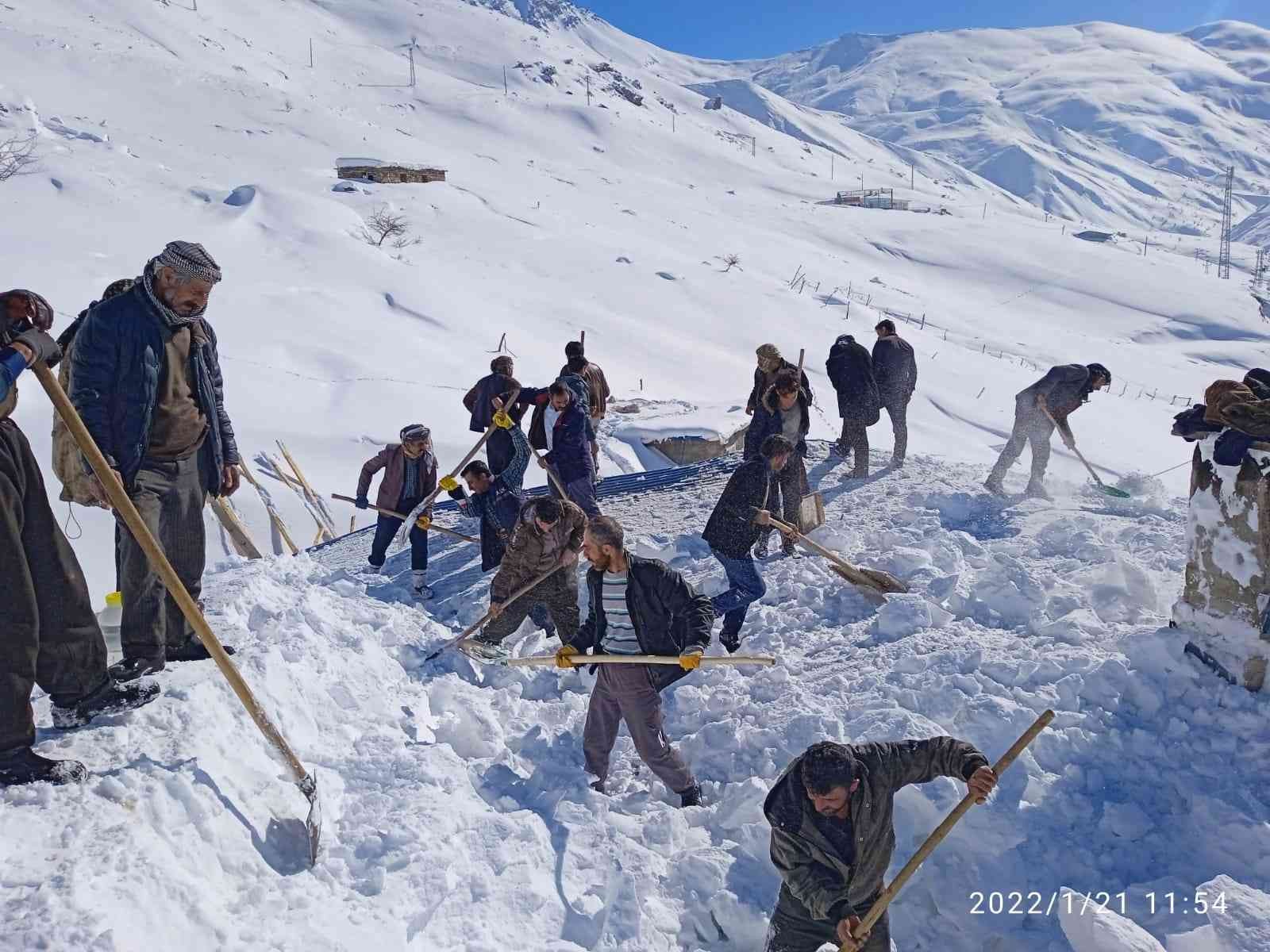 Mahalle sakinlerinden örnek davranış