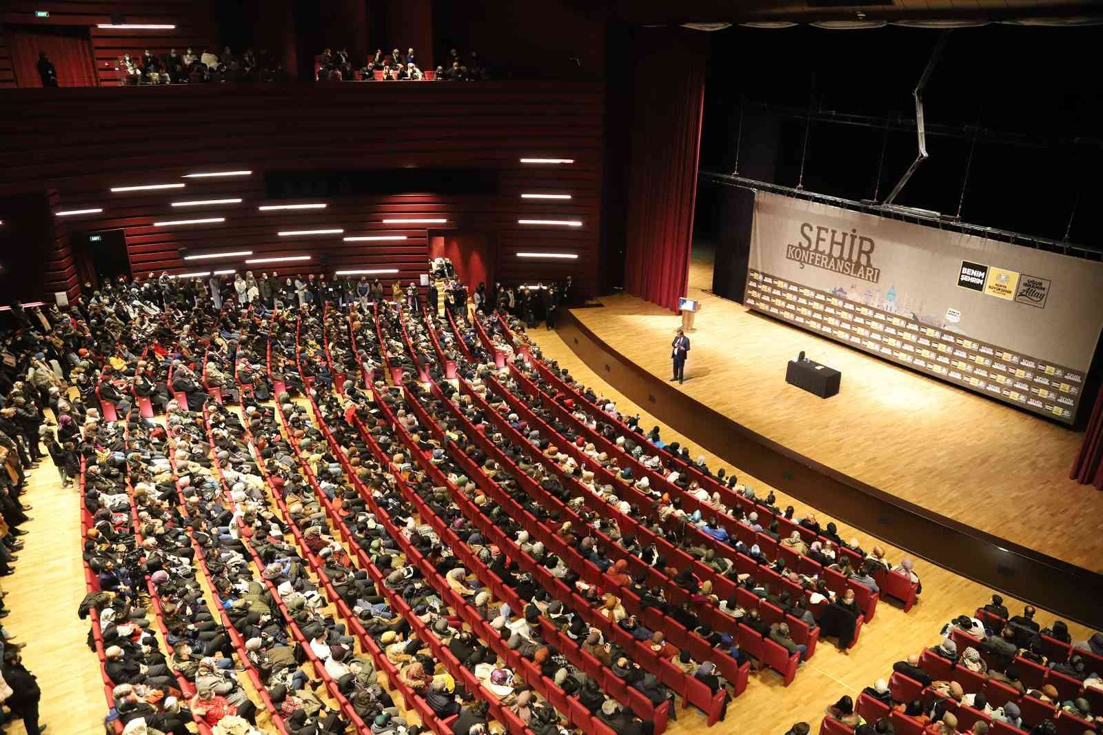 Konya'da Şehir Konferanslarının konuğu Hayati İnanç oldu - Konya Haberleri