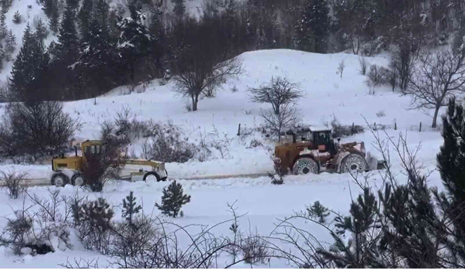 Sinop’ta kar 311 köyü ulaşıma kapattı
