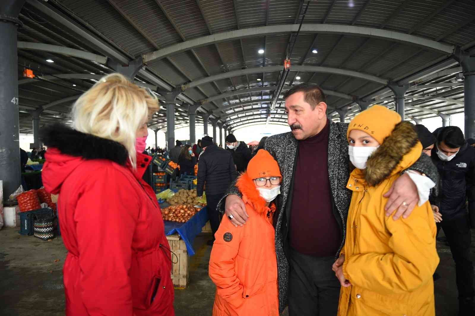 Başkan Vidinlioğlu, Kuzeykent pazarında esnaf ve vatandaşlarla bir araya geldi #kastamonu