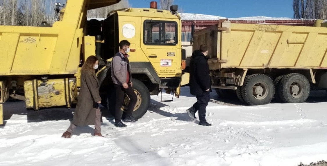 Susuz’da kapalı yollar tek tek açıldı #kars