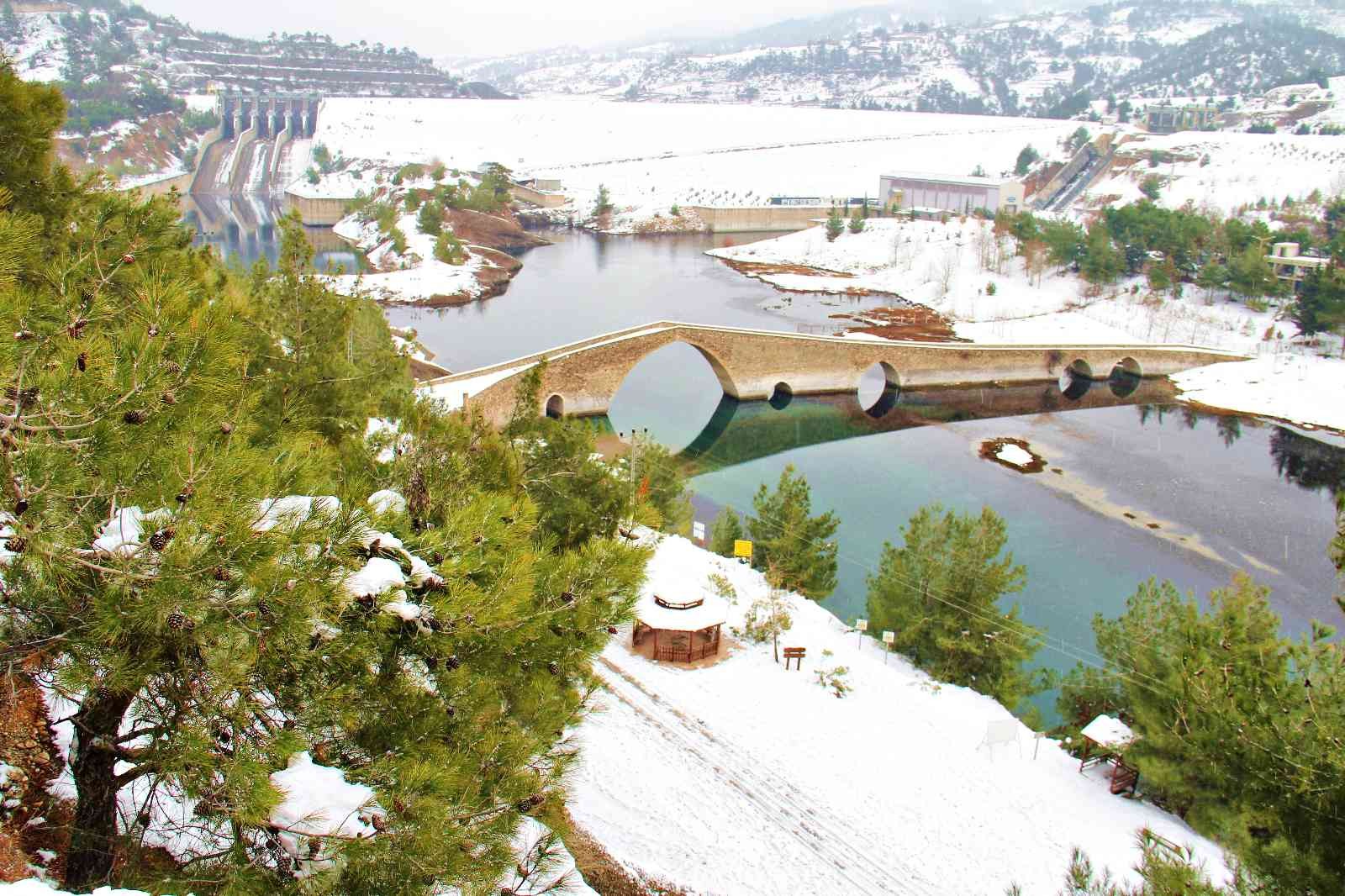 Tarihi Ceyhan Köprüsü görsel şölen sundu #kahramanmaras