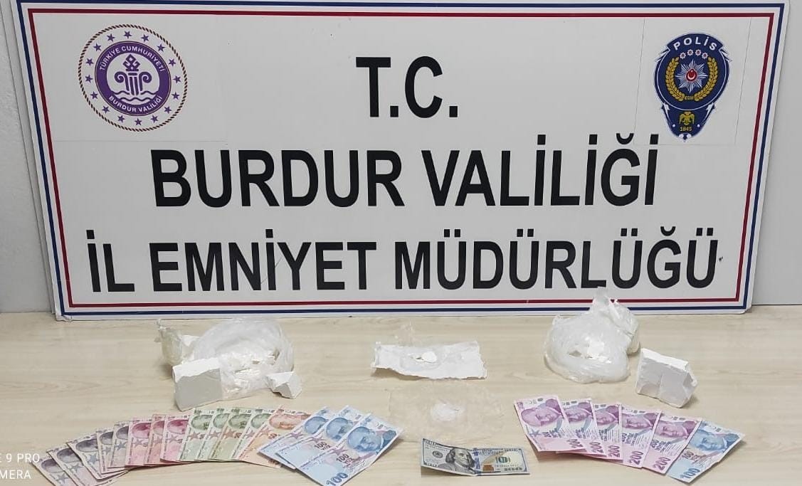 Burdur polisinden  400 bin liralık kokain oerasyonu #burdur