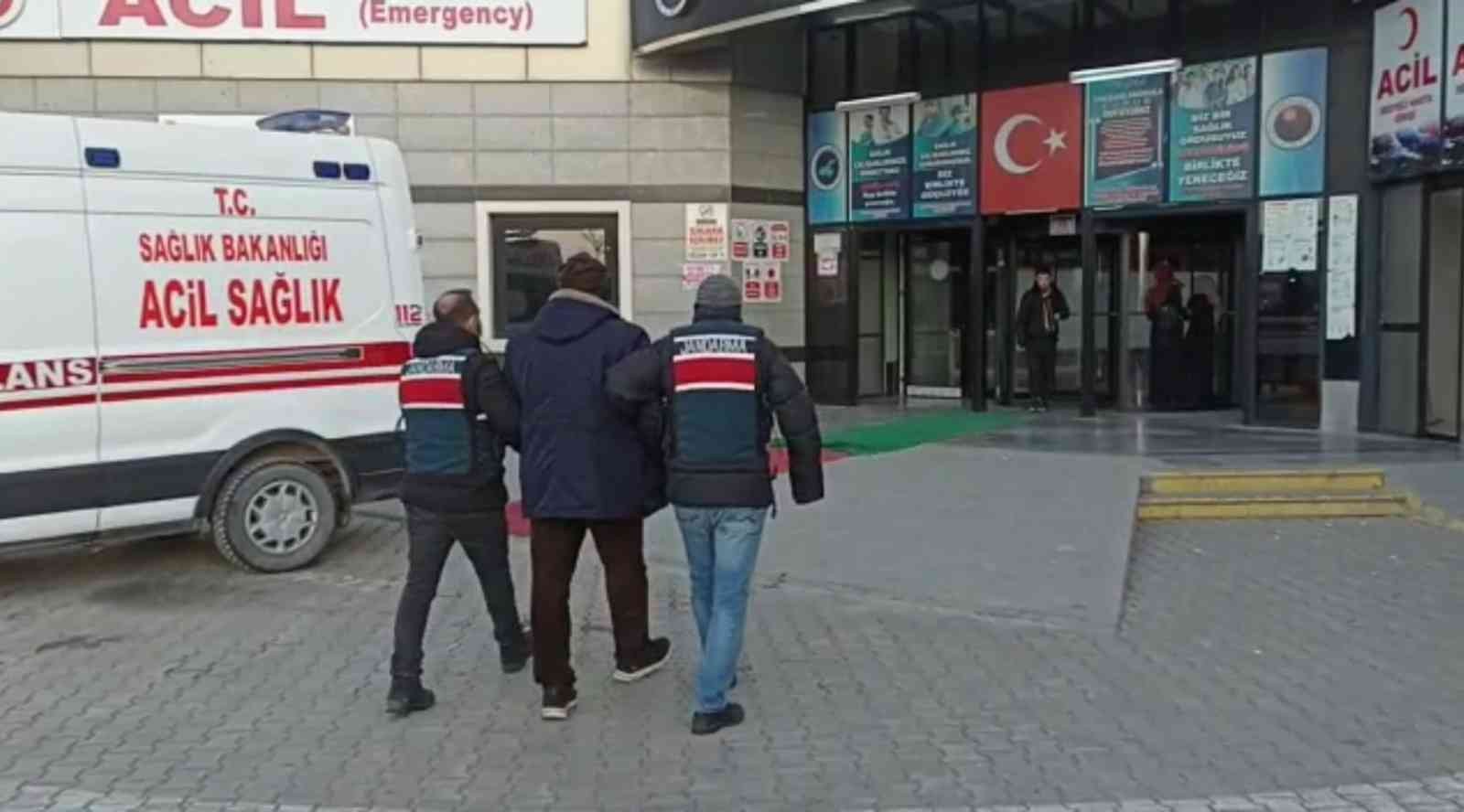Polis memurunun şehit edilmesine yardım eden 2 kişi tutuklandı #van