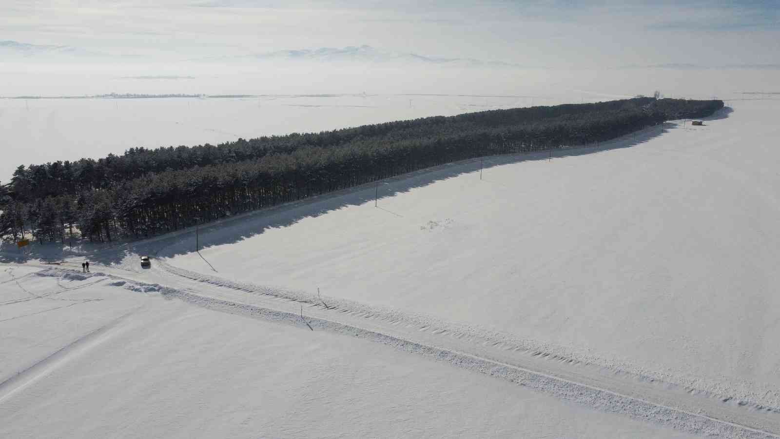Bozkırın ortasındaki tarihi İstasyon’da kış güzelliği #kars