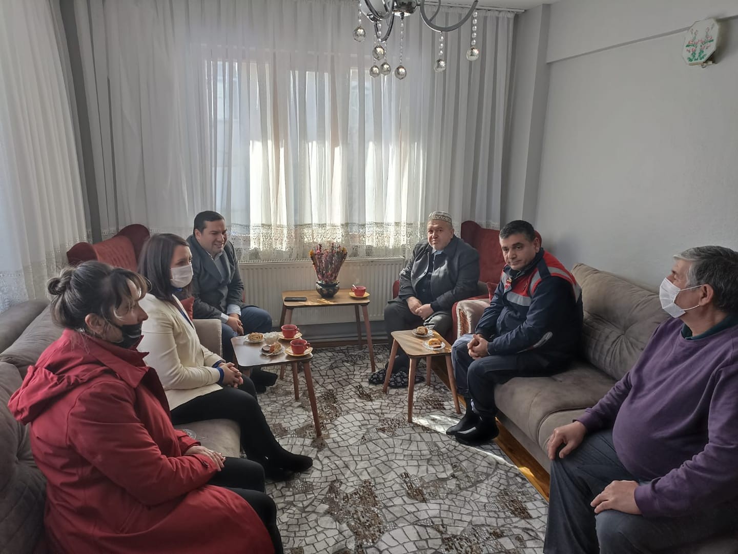 Pazaryeri Kaymakamı Altay şehit ailesini ziyaret etti #bilecik