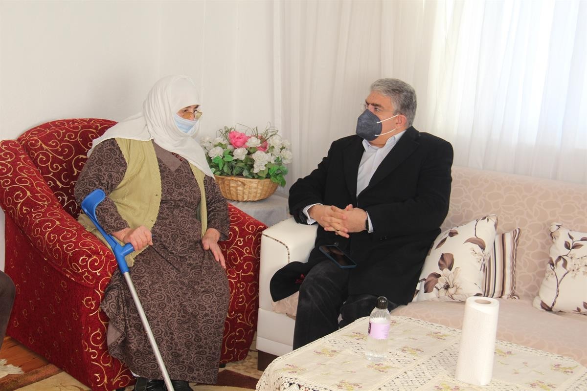 Tosya Kaymakamı Özen’den şehit ailesine ziyaret #kastamonu