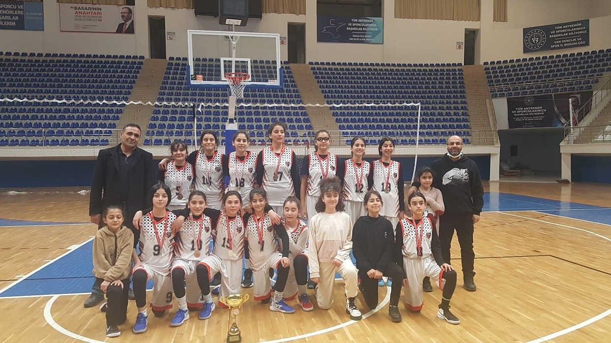 Van Büyükşehir Belediyesi Basketbol Takımı bölge şampiyonasında