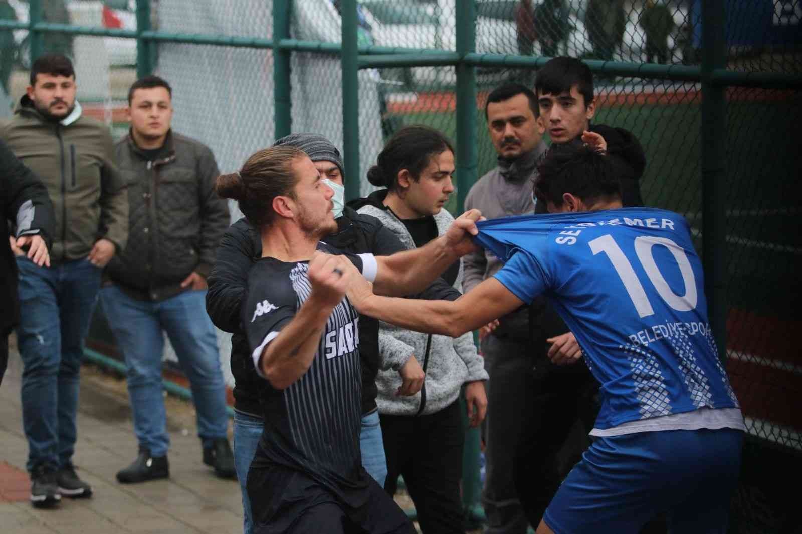 Fethiye’de oynanan müsabakanın ardından kavga çıktı