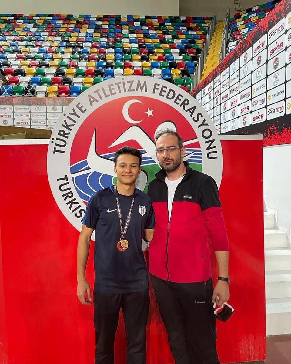 Türkiye Atletizm Şampiyonası’nda U20 Türkiye Şampiyonu oldu #bilecik