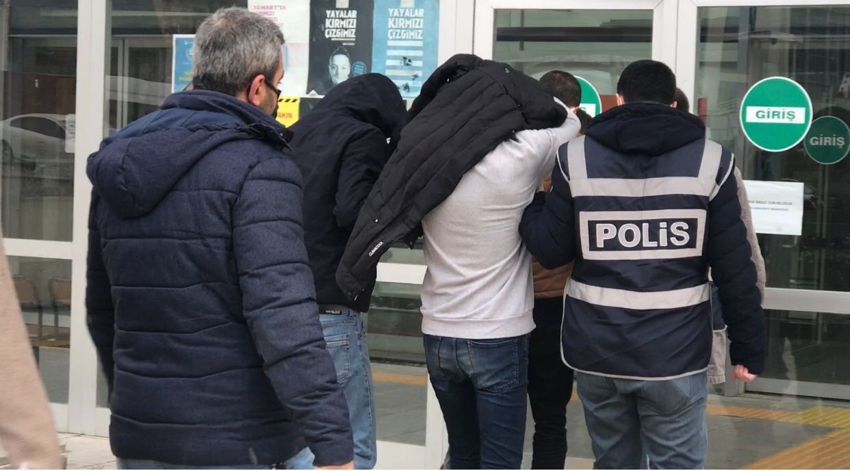 Elazığ polisi hırsızlara göz açtırmıyor: 5 zanlı yakalandı #elazig