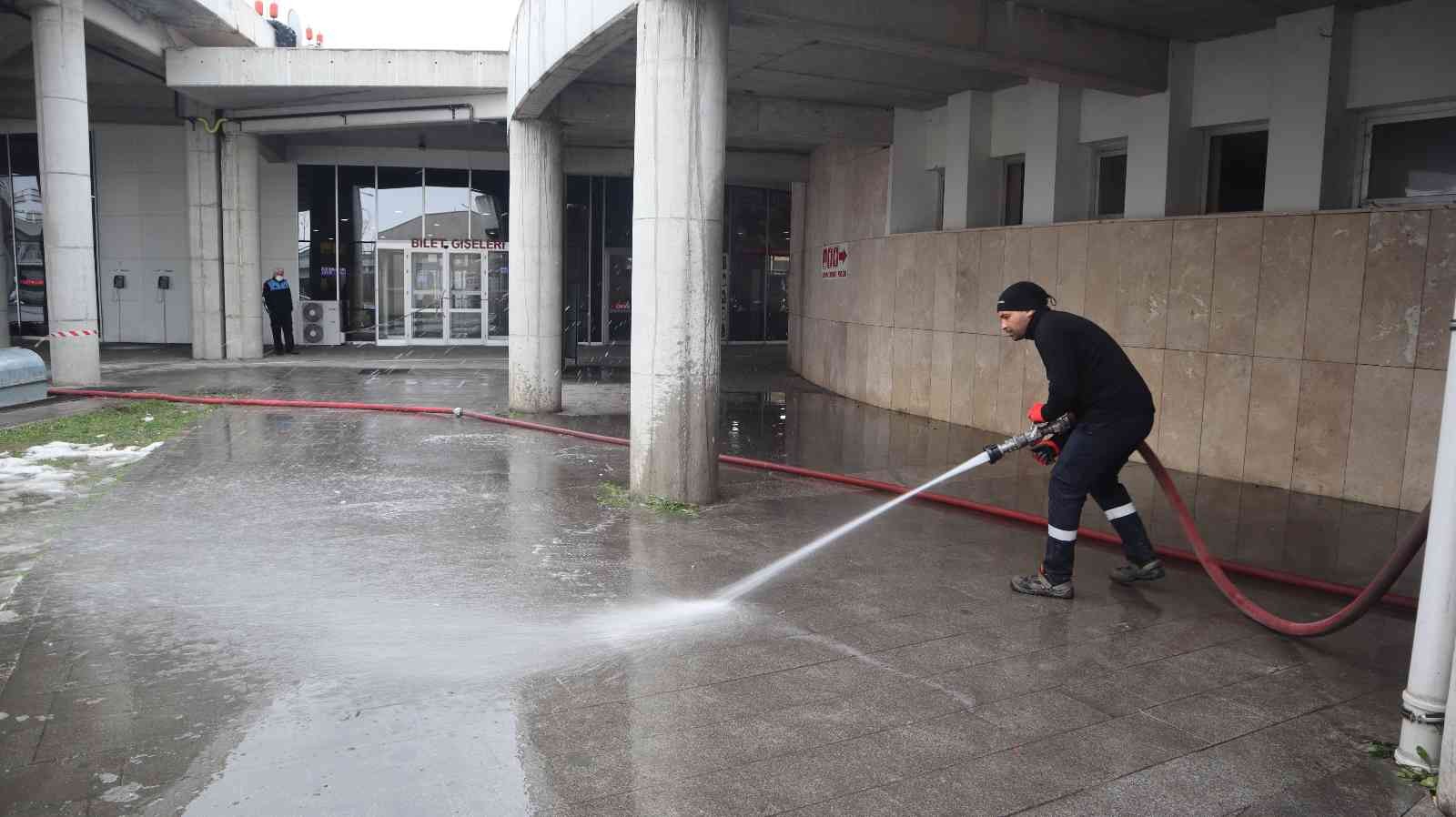 Düzce Belediyesi terminalde temizlik yaptı #duzce