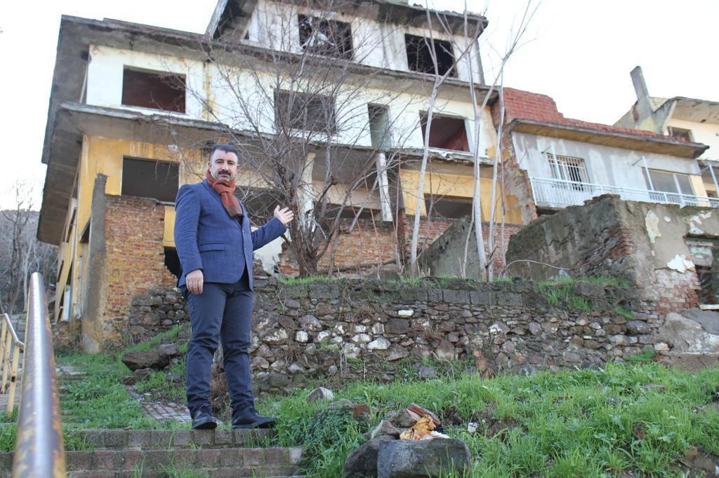 AK Partili Başdaş: İnsanlar Konak’tan kaçıyor #izmir