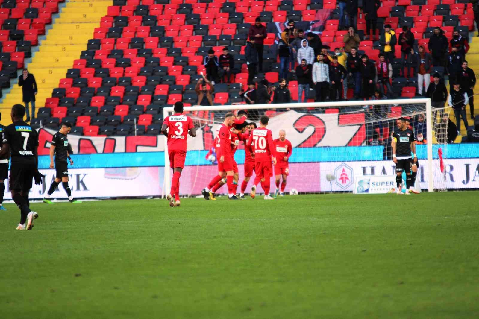 Spor Toto Süper Lig: Gaziantep FK: 5 - DG Sivasspor: 1 (Maç sonucu) #gaziantep