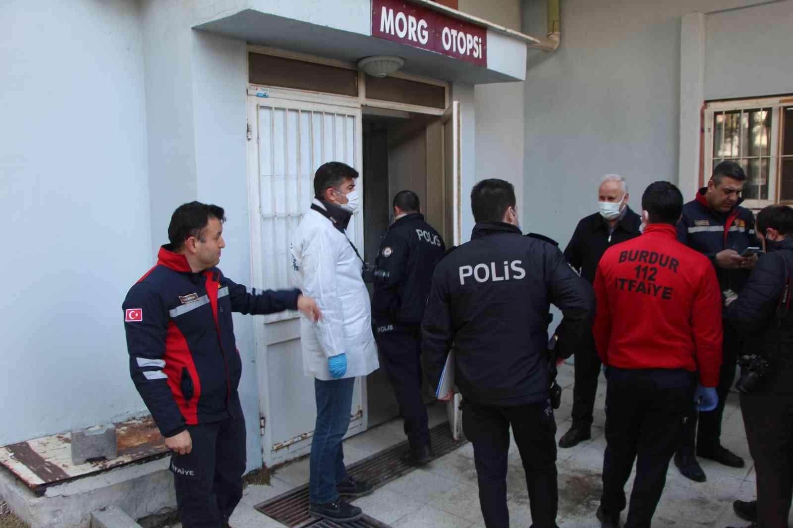 10 gün önce geldiği kızının evinde sobadan zehirlenen yaşlı çifti ölüm ayırdı #burdur