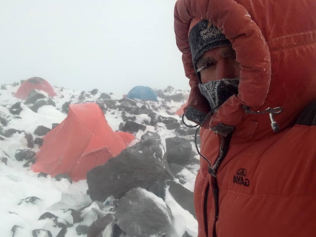 İranlı dağcıların “Ağrı Dağı” macerasına kar ve tipi engel oldu #agri