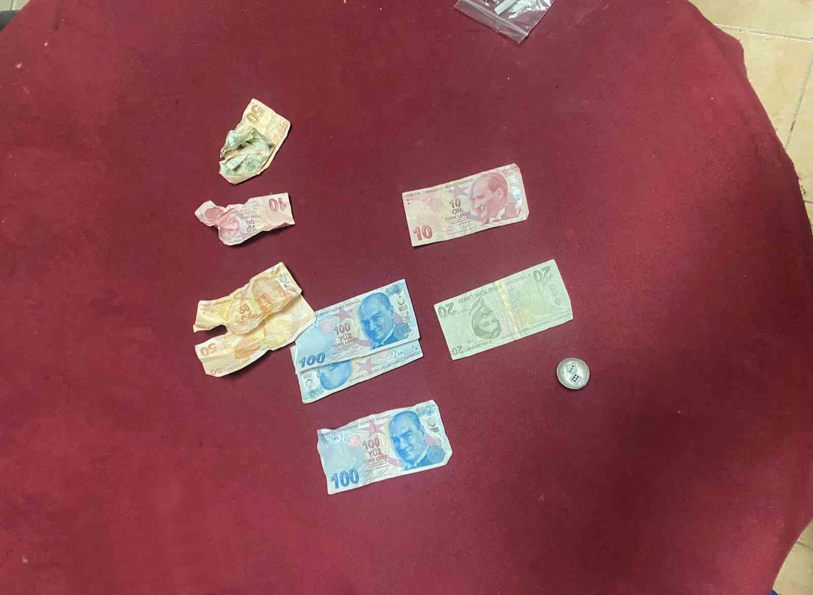Kıraathanede kumar oynayan 4 kişiye 7 bin 276 TL ceza #burdur