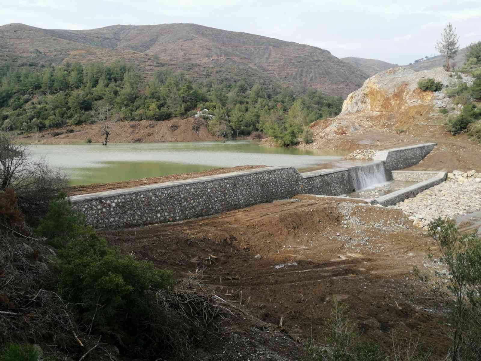 Büyükşehirden Menderes’deki sulama göletlerine 8 milyon liralık yatırım #izmir