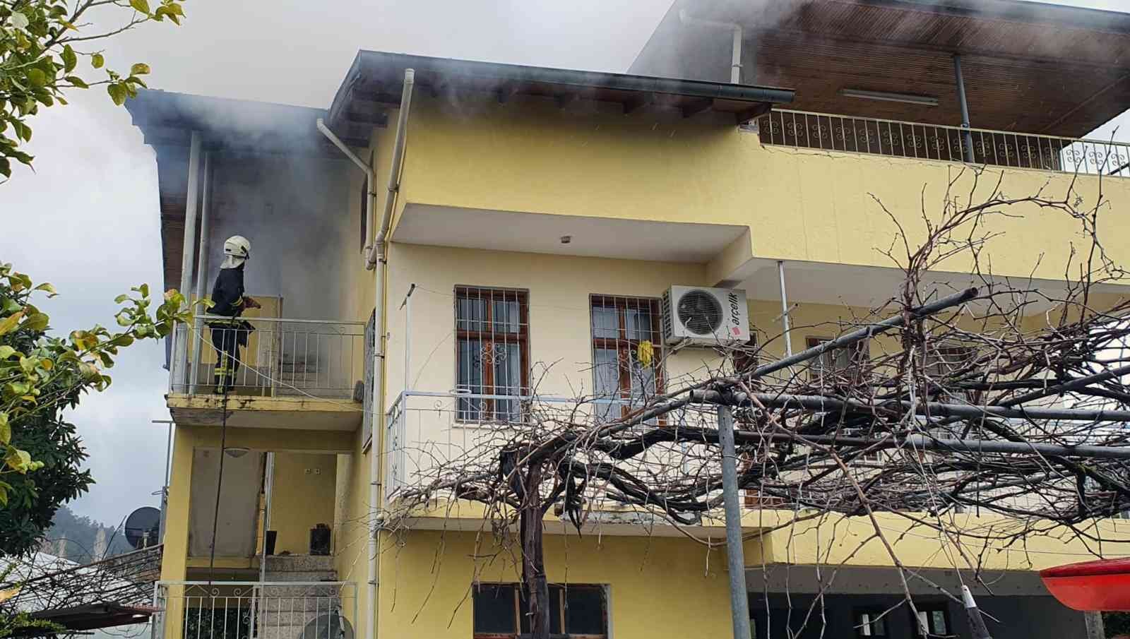 Menteşe ve Köyceğiz’de ev ve işyeri yangını #mugla