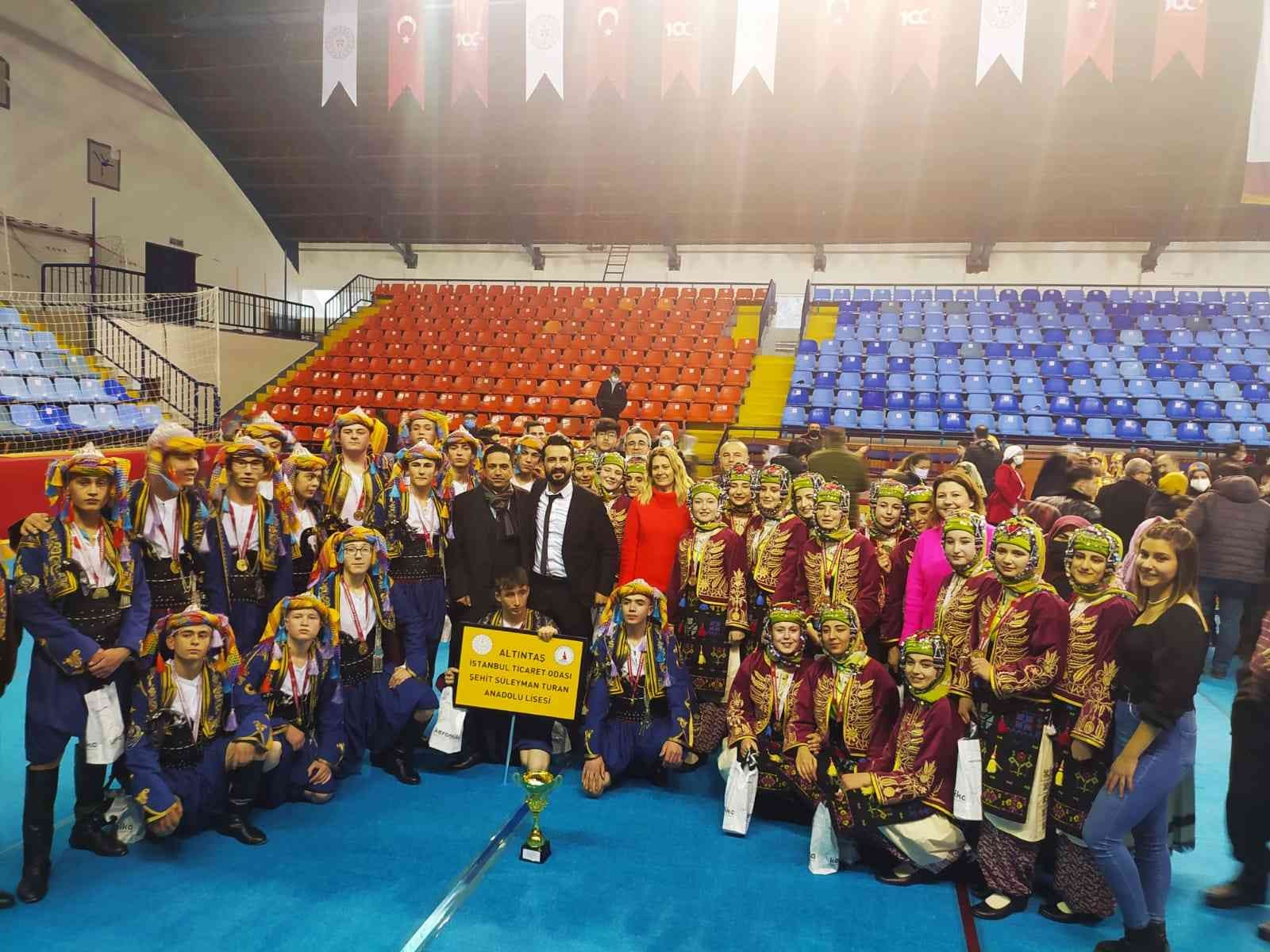Altıntaş İTO Şehit Süleyman Turan Anadolu Lisesi halk oyunları ekibi il birincisi oldu #kutahya
