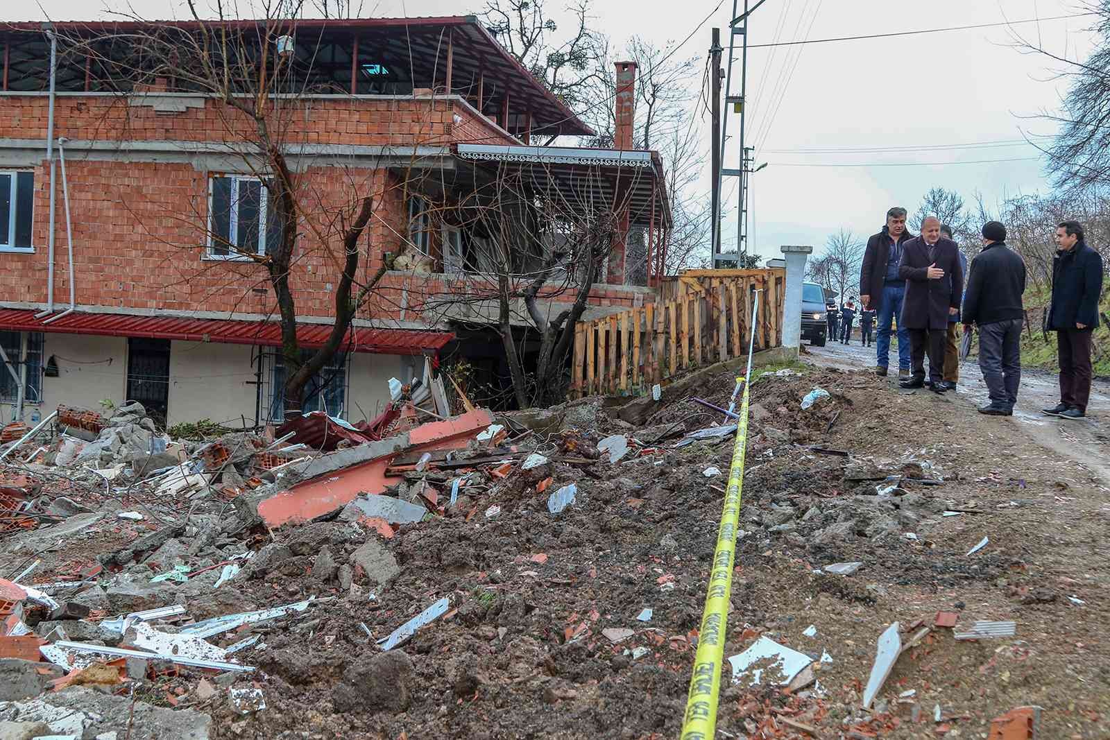 Ordu’da heyelan riski taşıyan 14 binanın yıkımı başladı #ordu