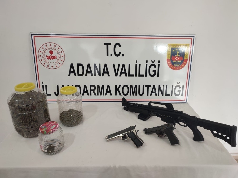 Adana’da uyuşturucu ve silah operasyonu