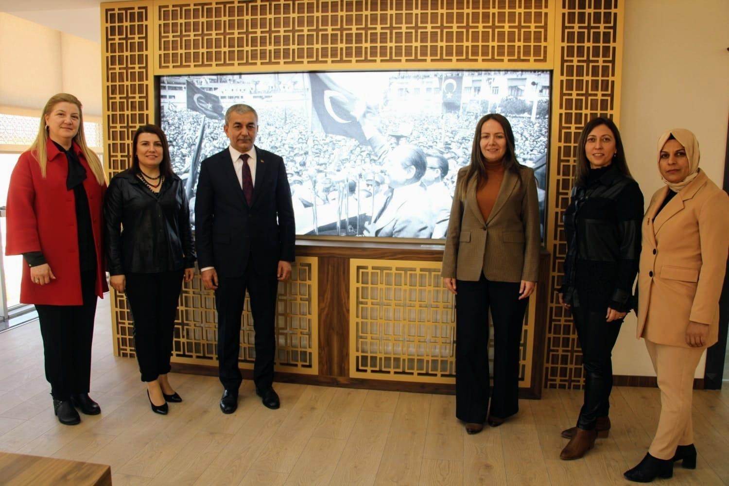 AK Kadınlar Başkan Kaplan ile görüştü #aydin