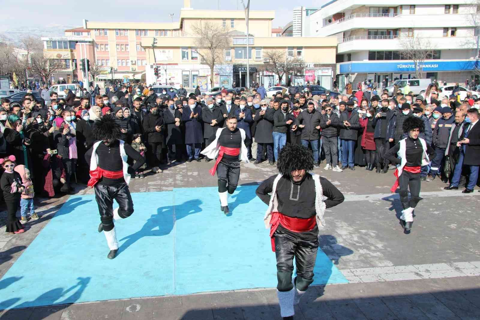 Erzincan Kültür ve Sanat Günleri etkinlikleri devam ediyor #erzincan