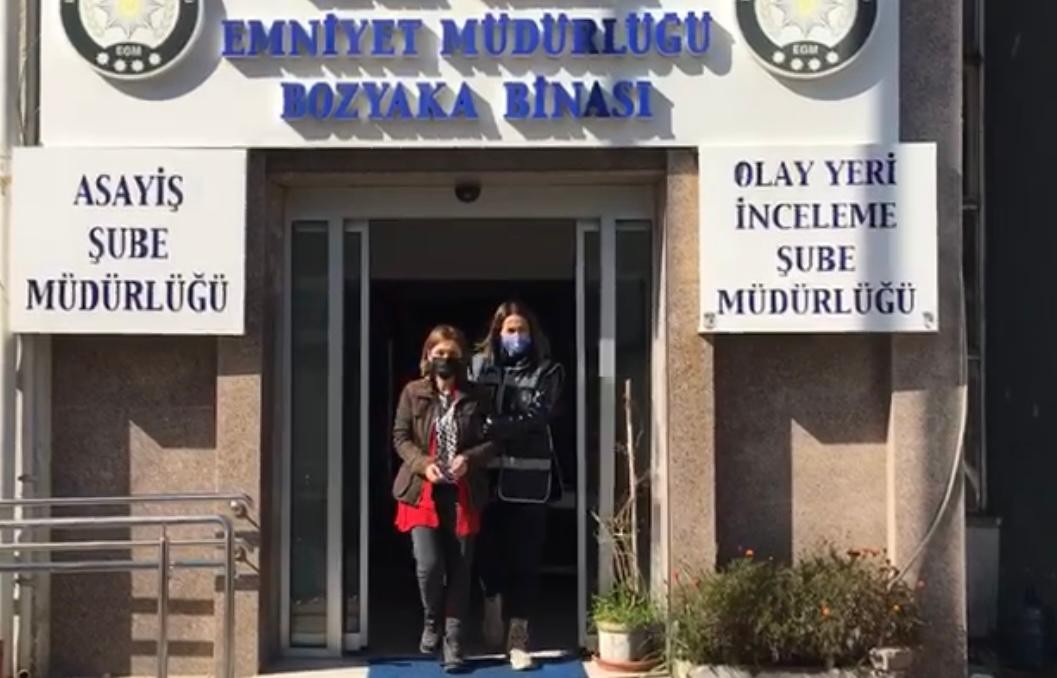 Araçta tartıştığı kişiyi emniyet kemeriyle boğarak öldüren kadın tutuklandı #izmir