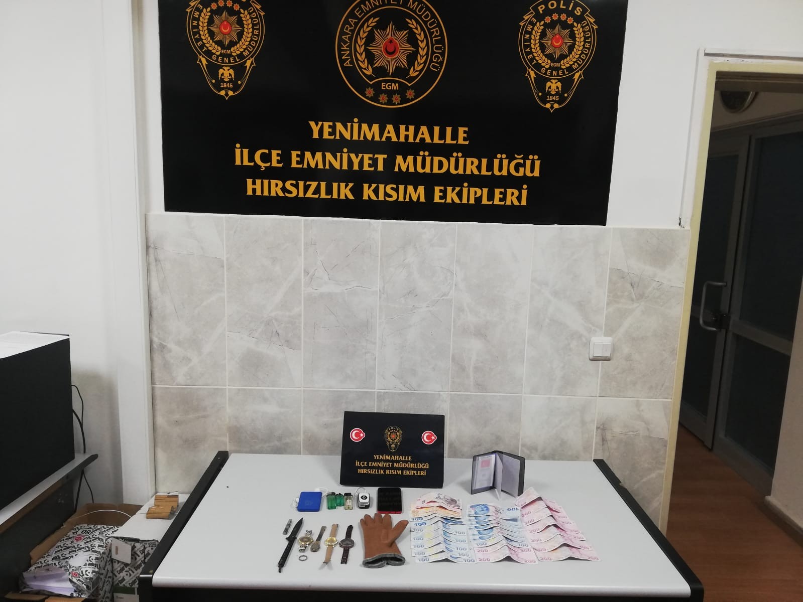 Ankara’da 10 ayrı evden hırsızlık şüphelisi yakalandı #ankara