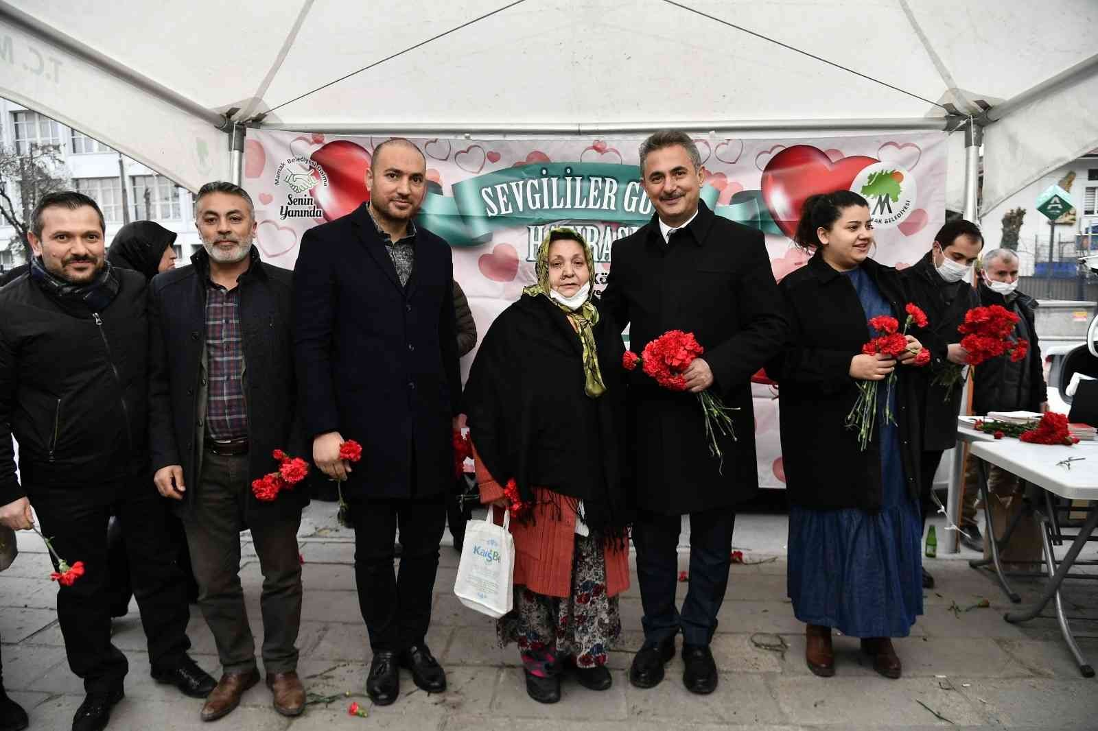 Mamak Belediye Başkanı Köse’den Sevgililer Günü jesti #ankara