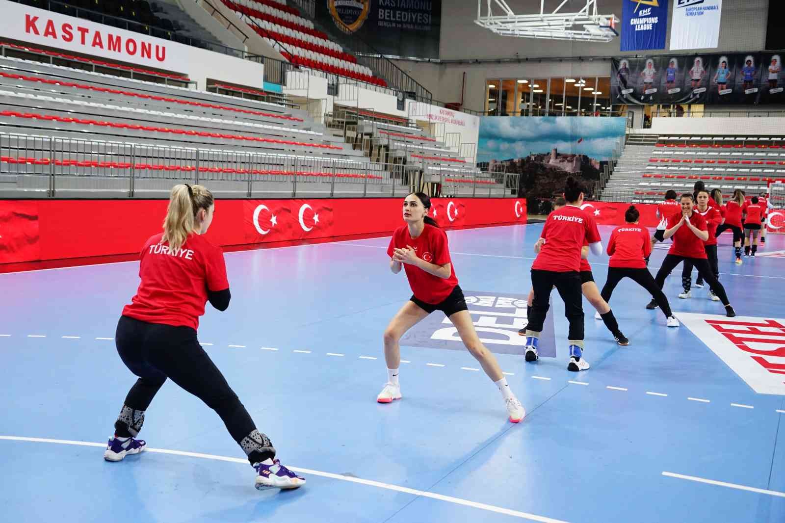 A Milli Kadın Hentbol Takımı, İzlanda maçı hazırlıklarına başladı #kastamonu