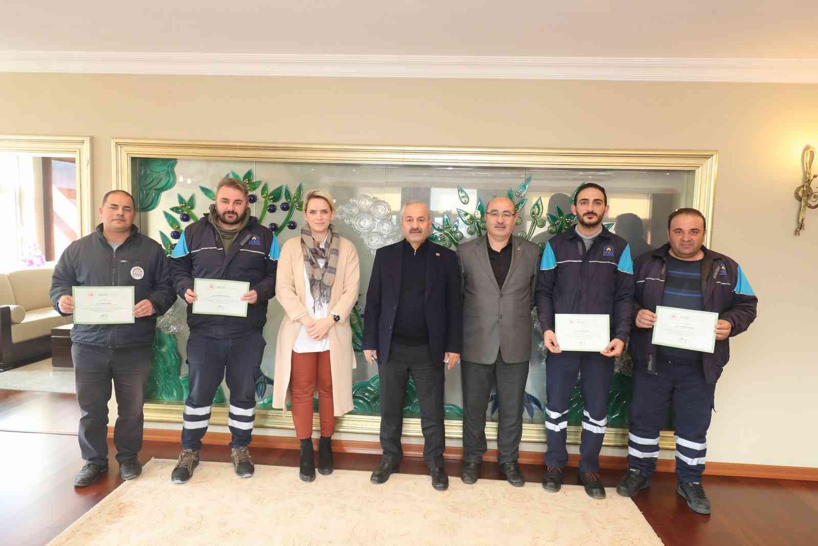 Gebze Belediyesi personellerine teşekkür belgesi verildi #kocaeli