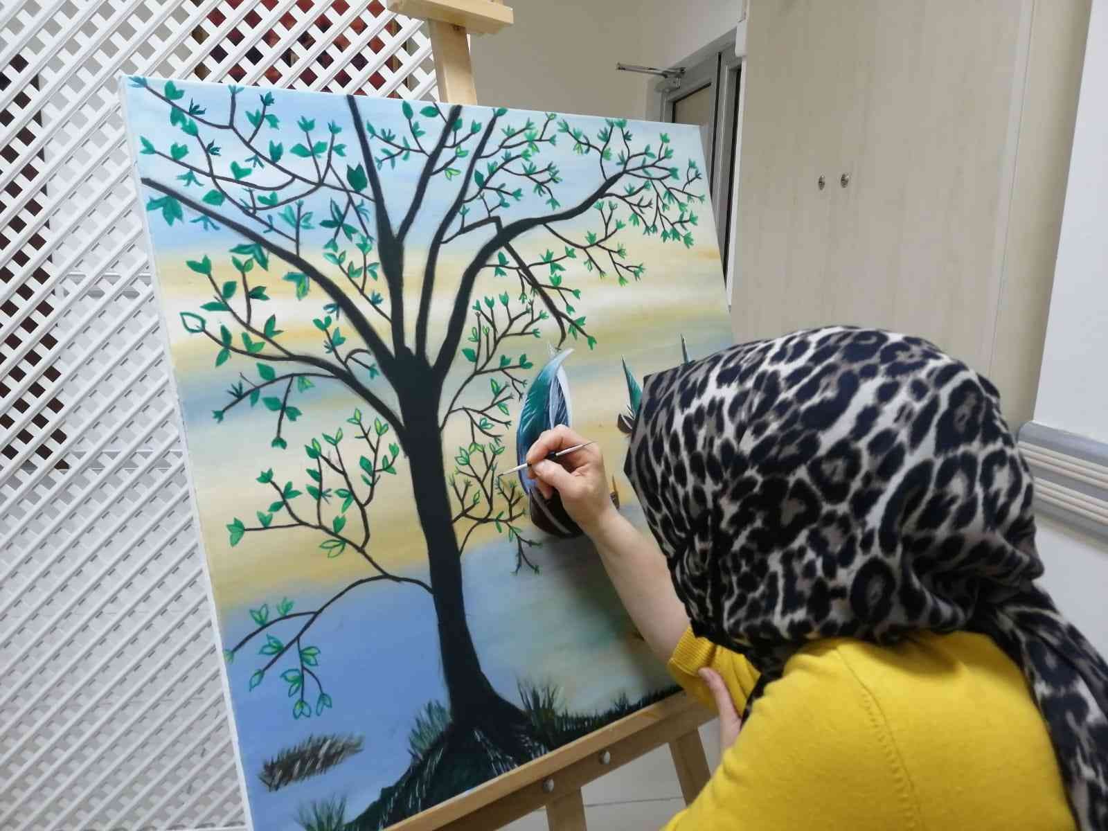 Pursaklar Belediyesi Hanım Evleri’nden sanatsal eserler çıkıyor