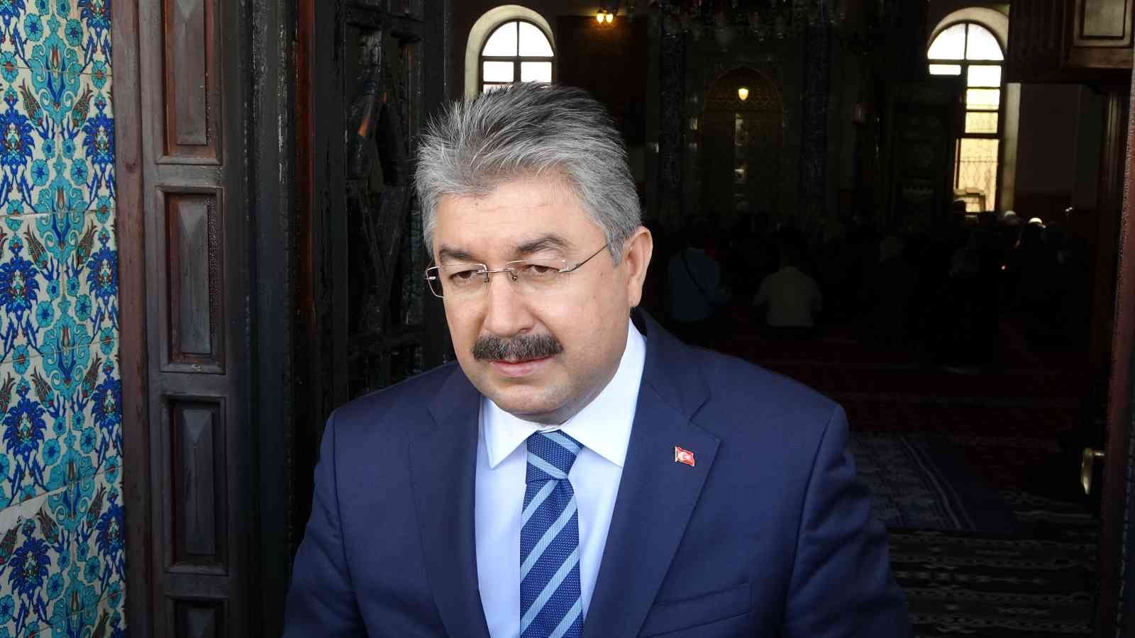 Vali Erdinç Yılmaz: “Caminin kapısını yakan şahıs maalesef madde bağımlısı” #osmaniye