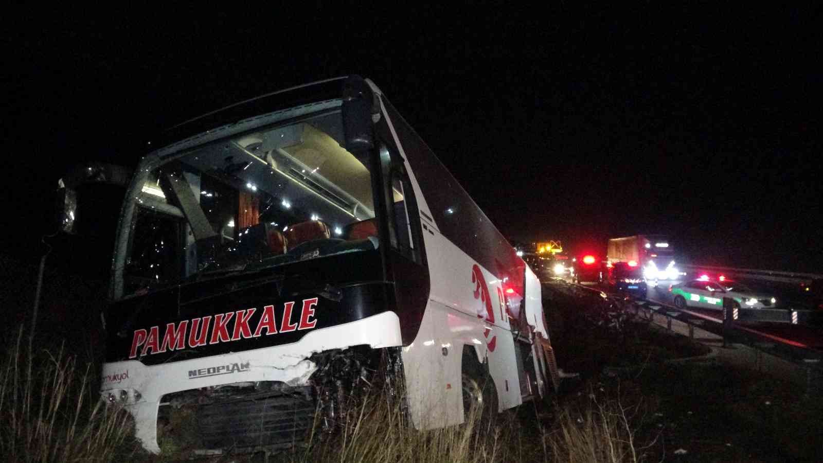Bursa’da otobüs yoldan çıktı, 36 yolcu ölümden döndü