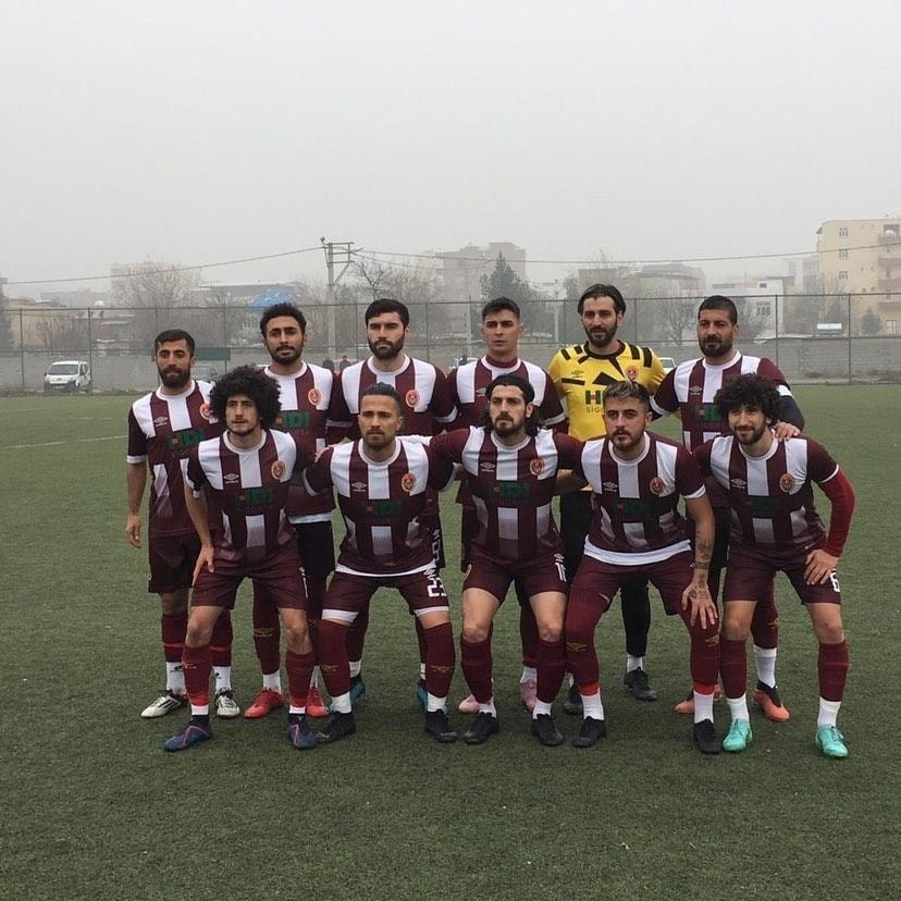 Fırat Üniversitesi, 5 golle kazandı #elazig