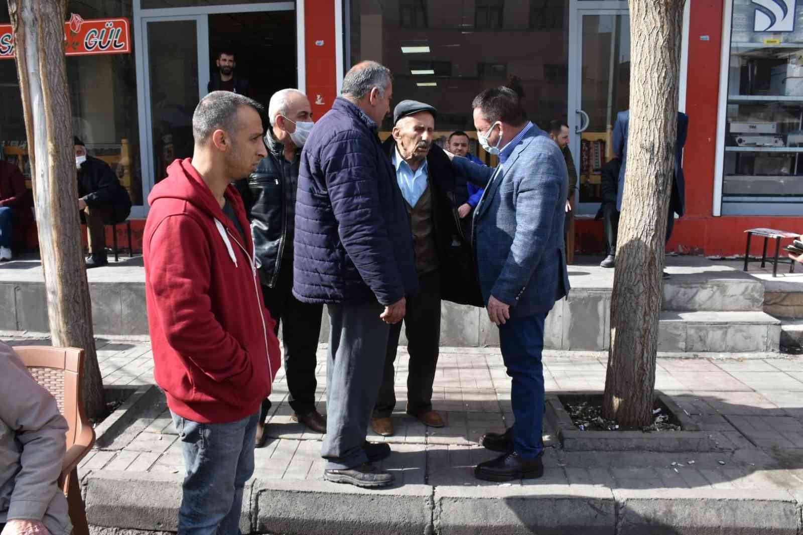 Başkan Beyoğlu, vatandaşlarla bir araya gelmeye devam ediyor #diyarbakir