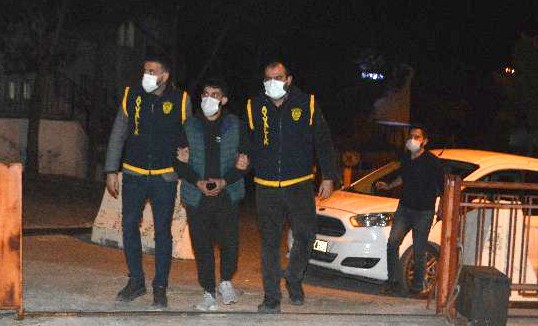 Taksici cinayetinin zanlısı tutuklandı #izmir